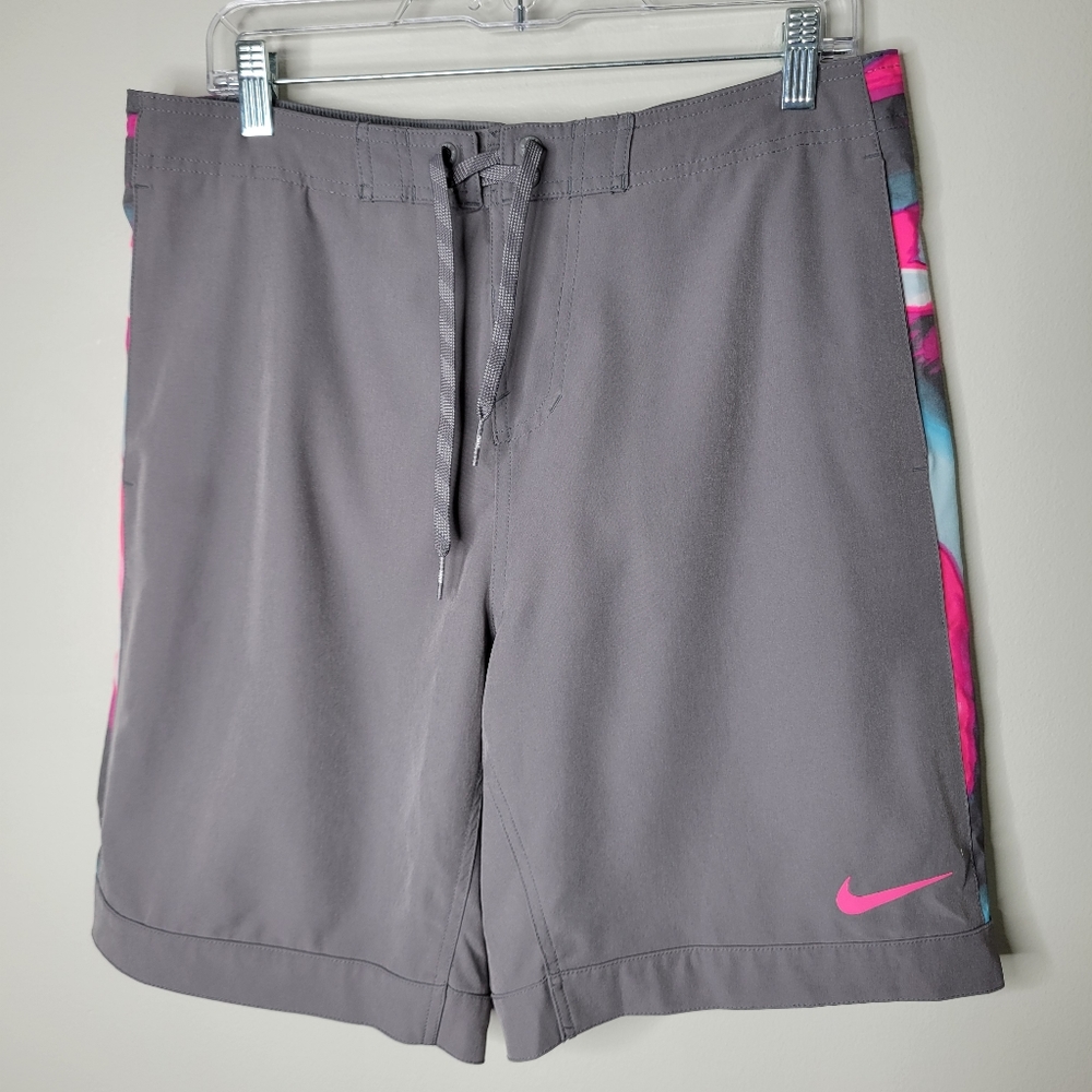 Nike Racer 9" E-Board Shorts